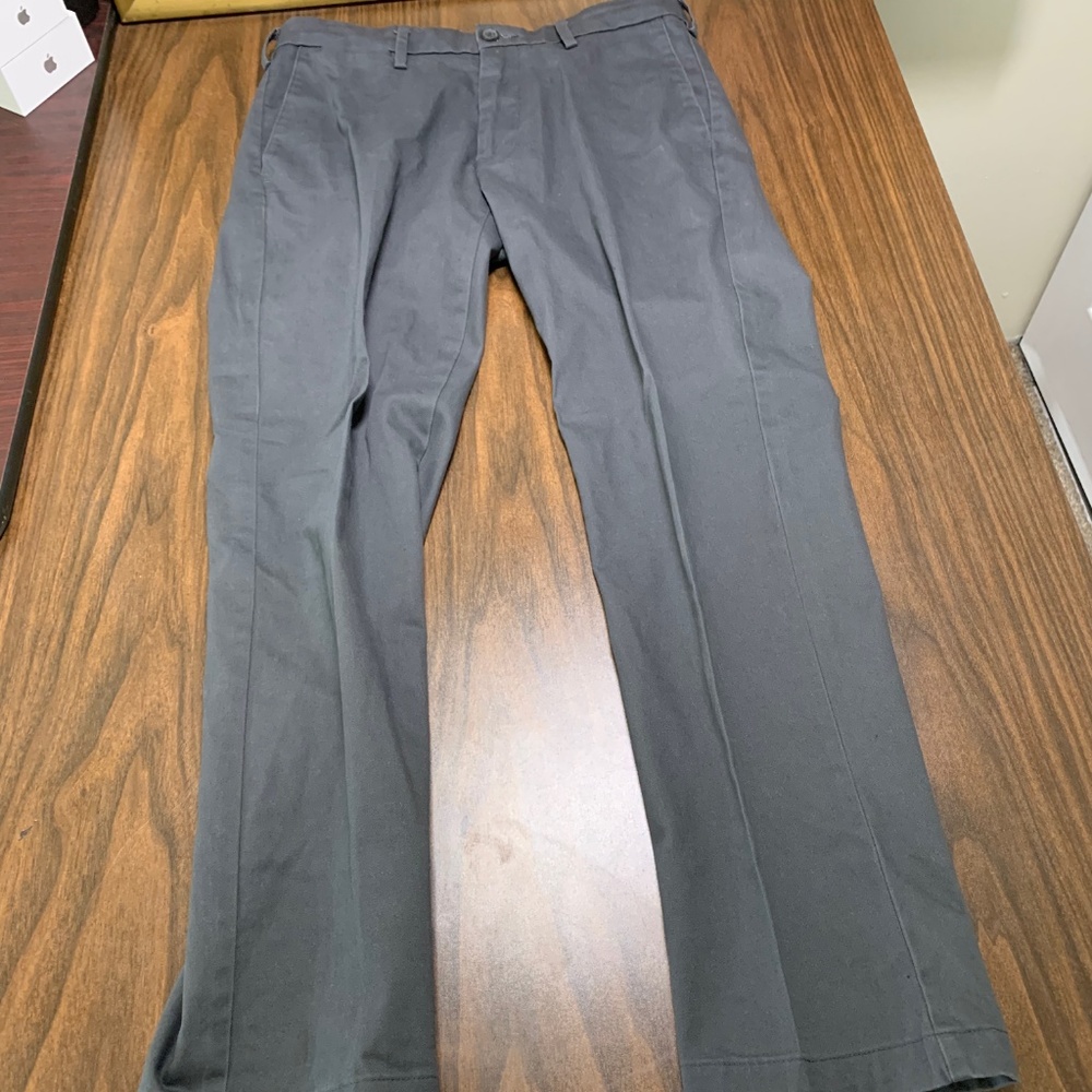 Dockers 'The Clean Khaki Slim Tapered'